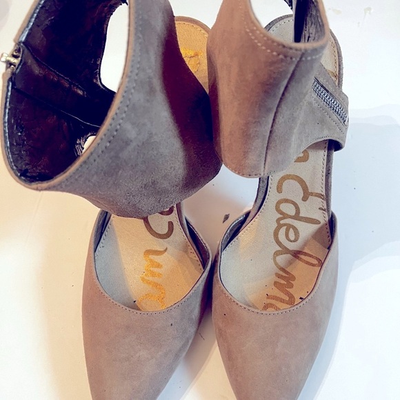 Sam Edelman Zaida Sz 7 pump featuring ankle cuff with silver-tone outer zipper - Picture 6 of 7